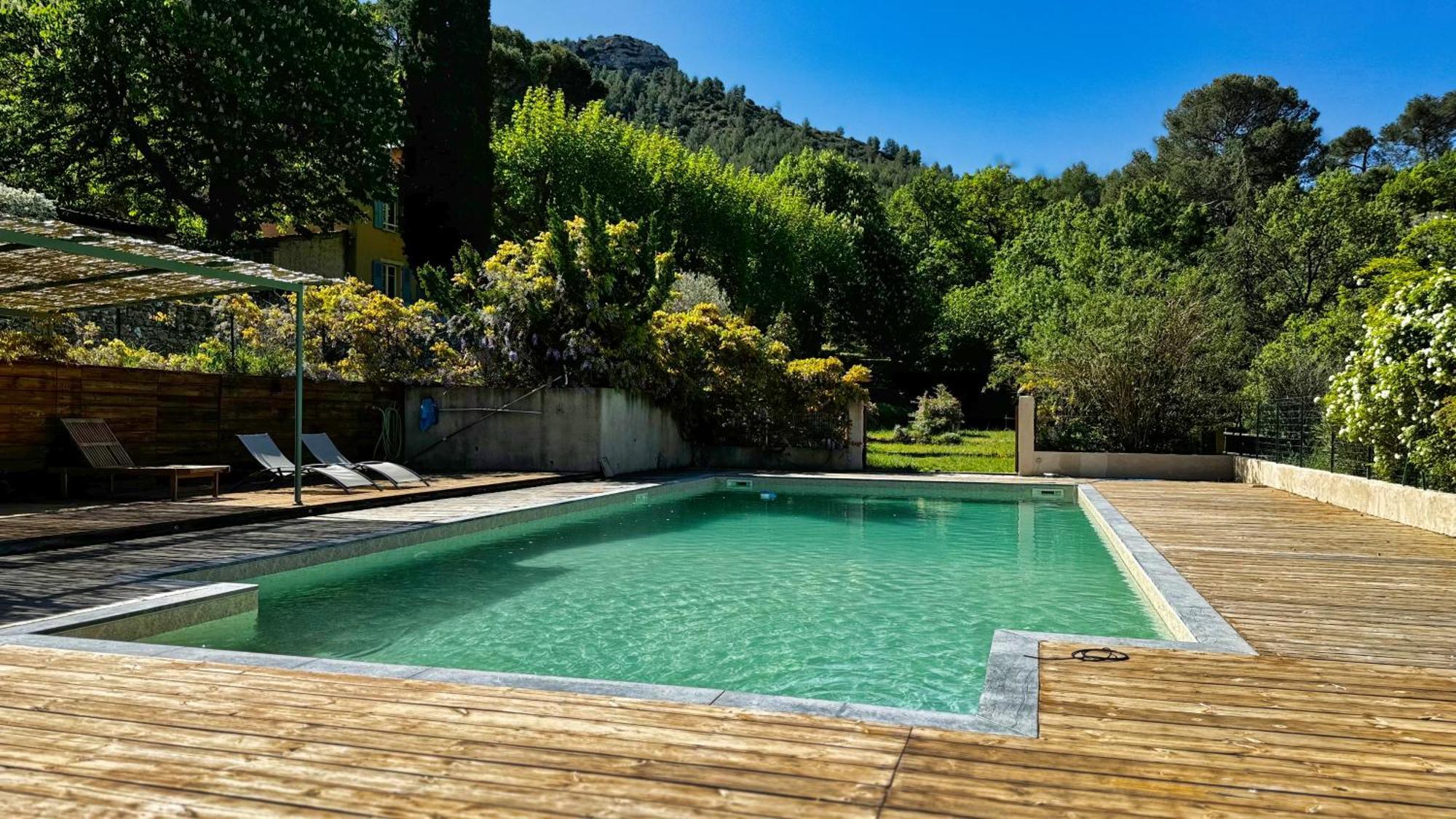 Gite Classe 3* Dans Magnifique Bastide Provencale Auriol Extérieur photo